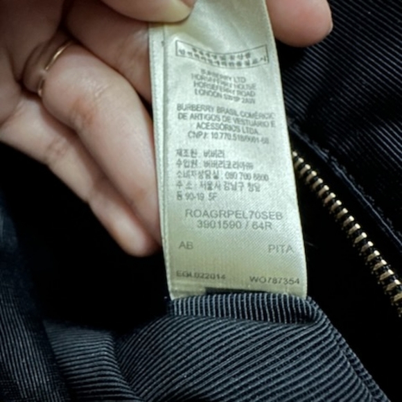 Burberry black leather crossbody - Picture 8 of 16